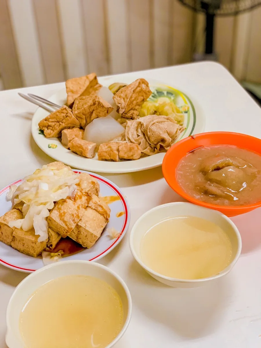 🔺兩家攤位是共用店面，可以一起享用兩種美食哦！