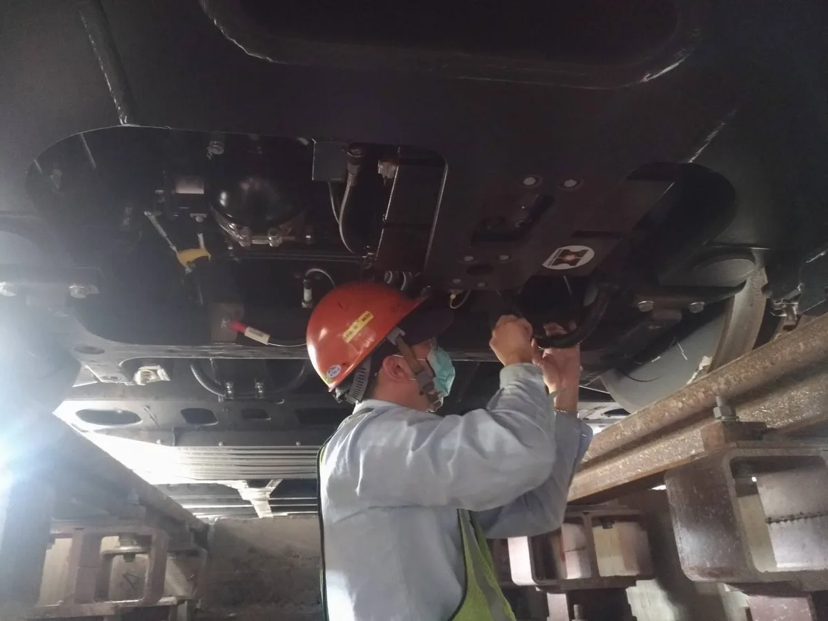 車底機械聯掛作業