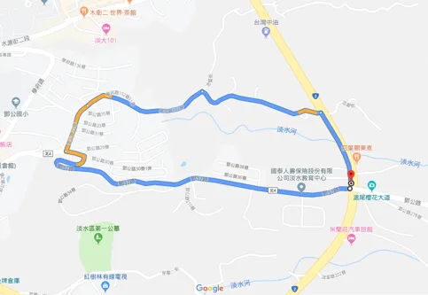 (圖說：以前從淡金(鄧公路下方)到鄧公路，開車要繞一大圈，約2.6公里、6分鐘。