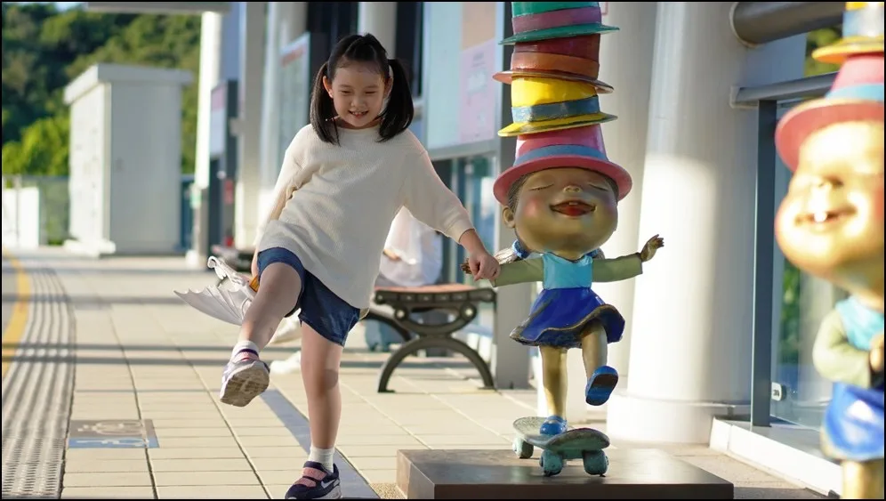(優選作品「嗨！小女孩」)