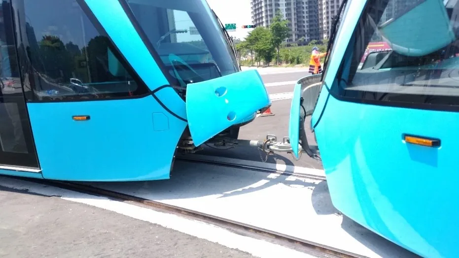 （圖說：聯結器操作救援其他故障列車之測試-平面段）