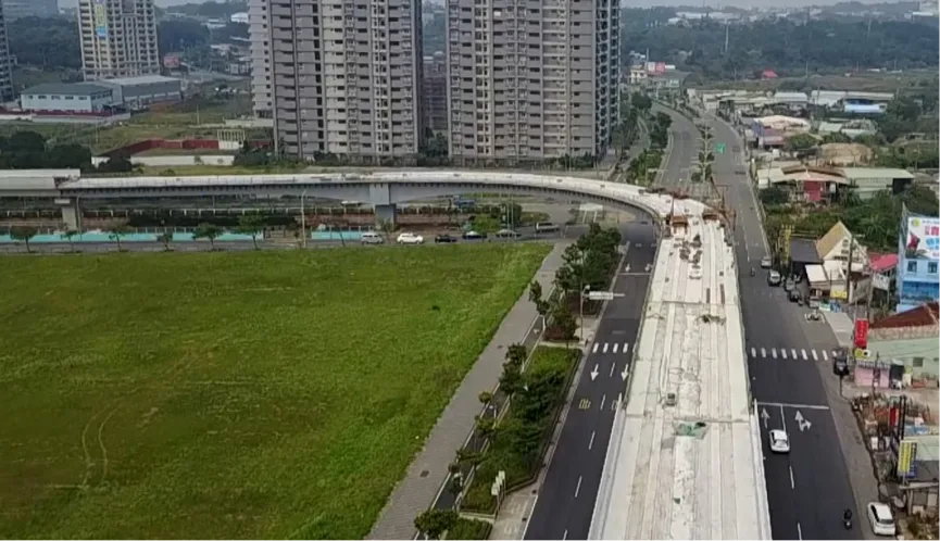 淡金路高架橋已漸漸合攏