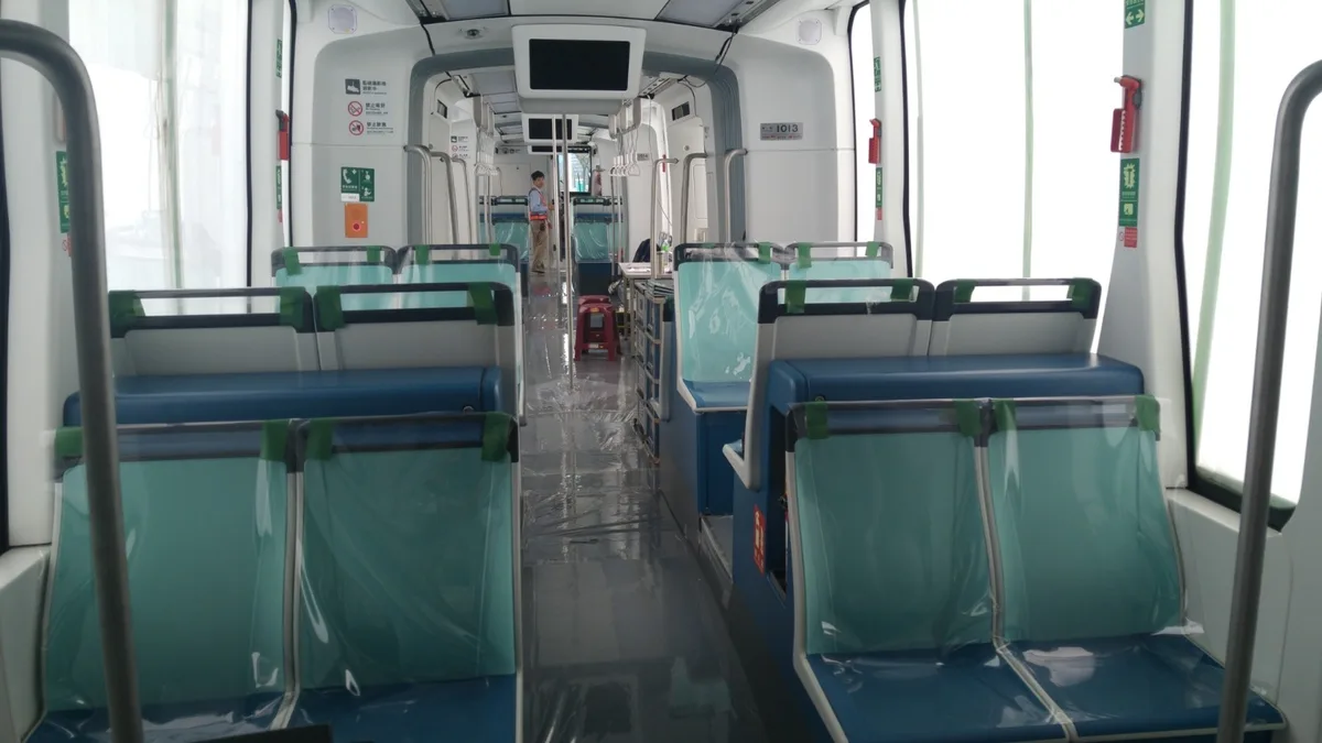 車廂內部