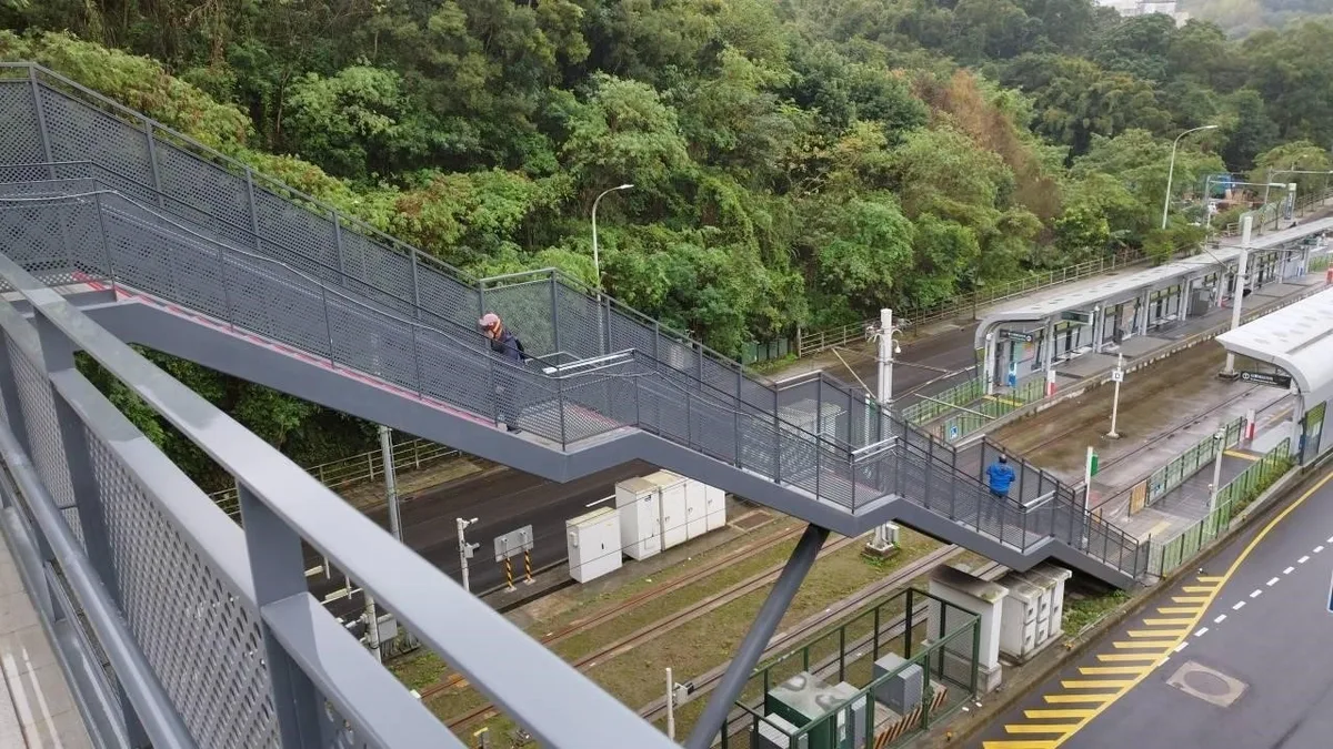 陸橋３