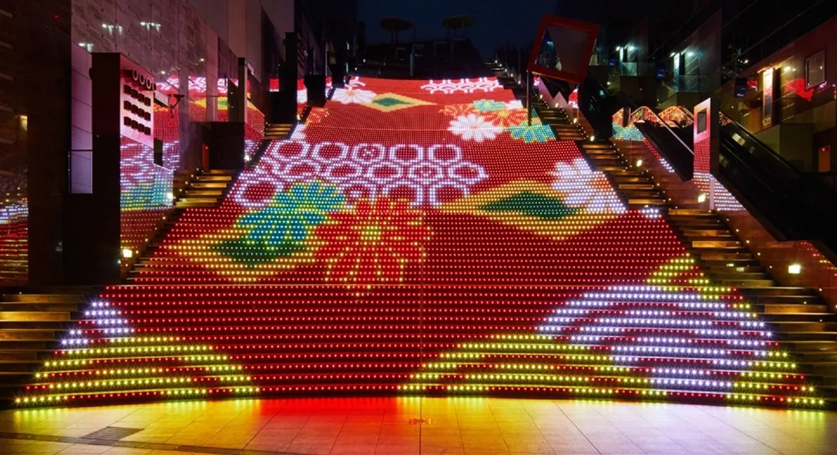 京都車站~流水瀑布電梯