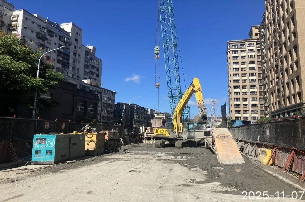 ▲圖一：捷運汐東線施工現場