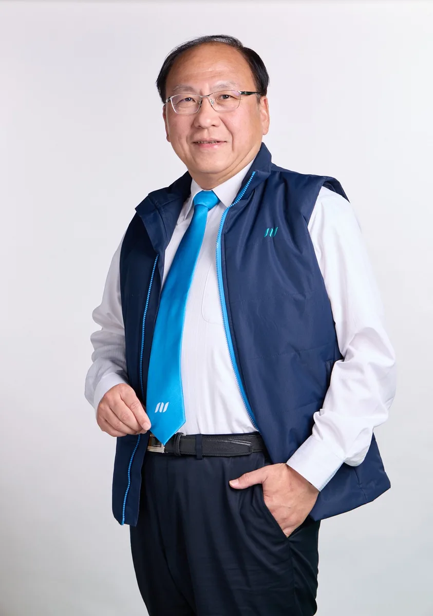 李政安照片