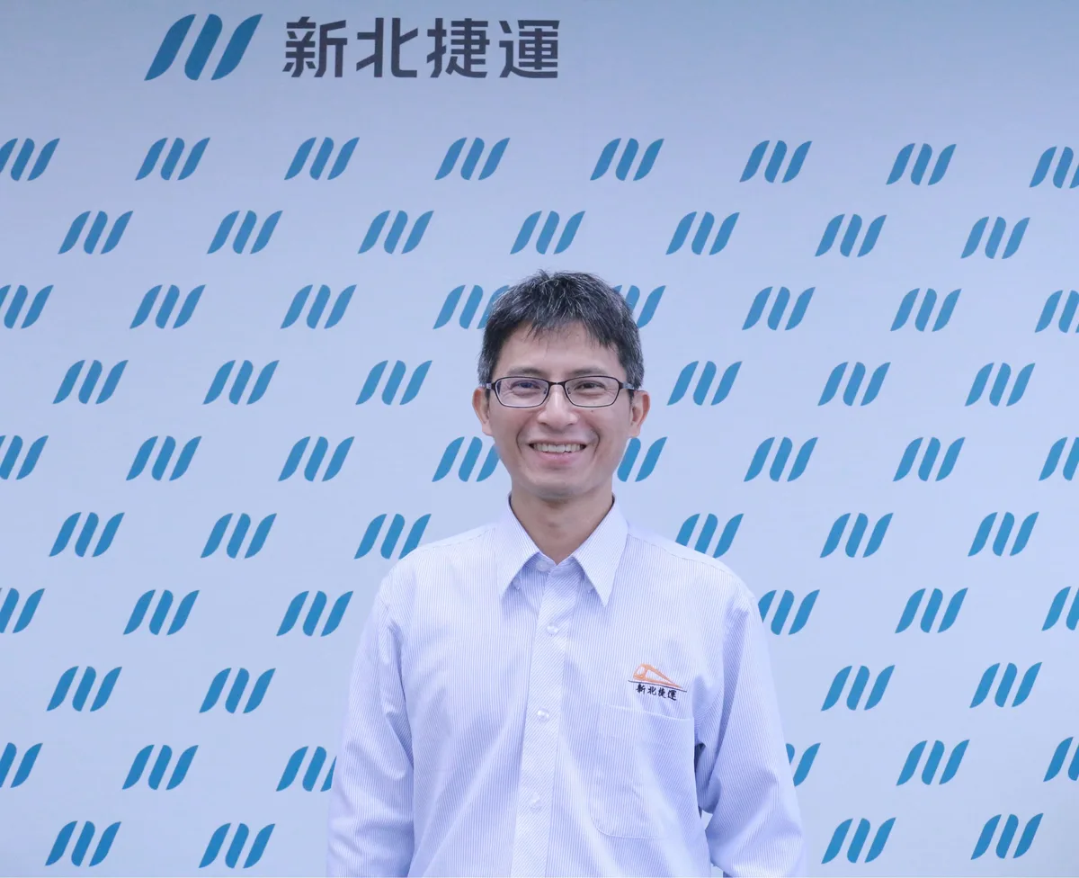 黃志平照片