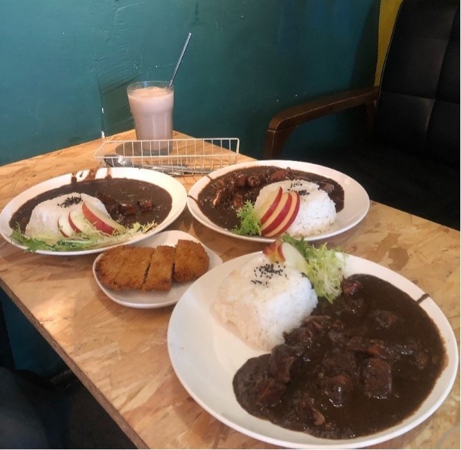 招牌辛口咖哩飯