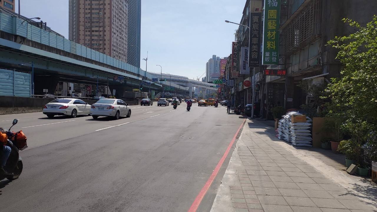 削減人行道完工開放照片