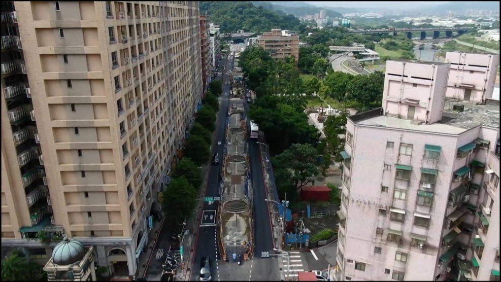 (土城區中央路四段井基開挖作業現況，