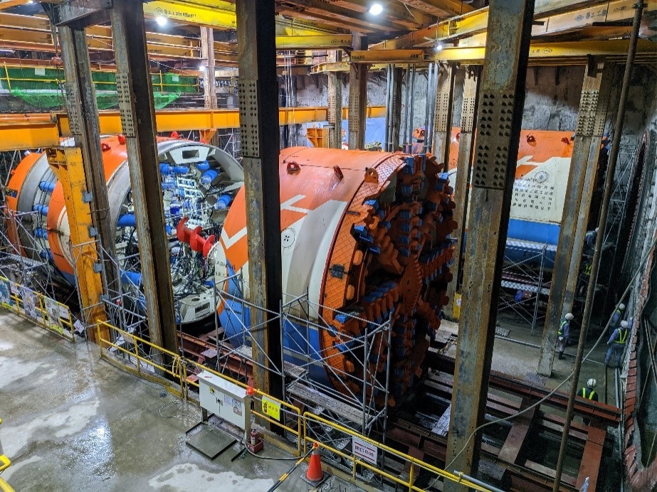永和永平國小(LG05)站潛盾機組裝現況
