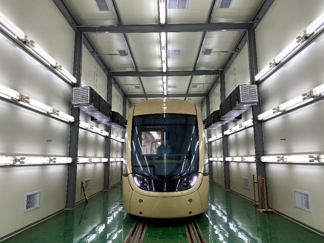 ▲圖一：安坑輕軌列車光耀金