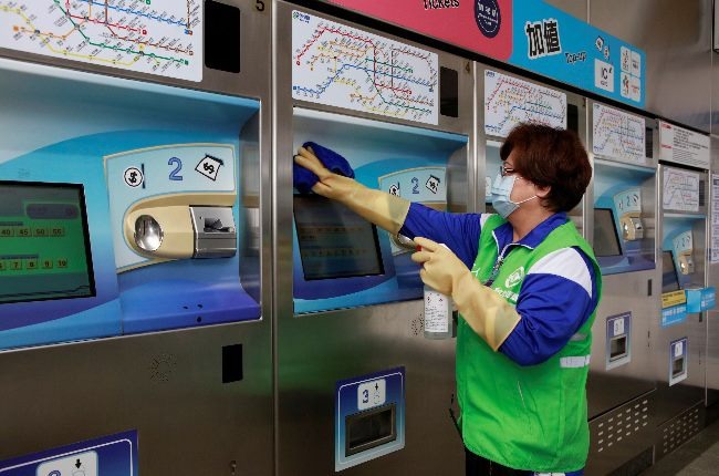 台北捷運每日清潔消毒作業作業