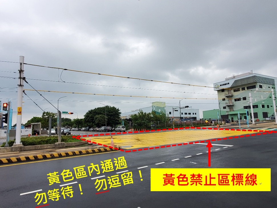 淡海輕軌綠山線淡水區沙崙路、新市六路口