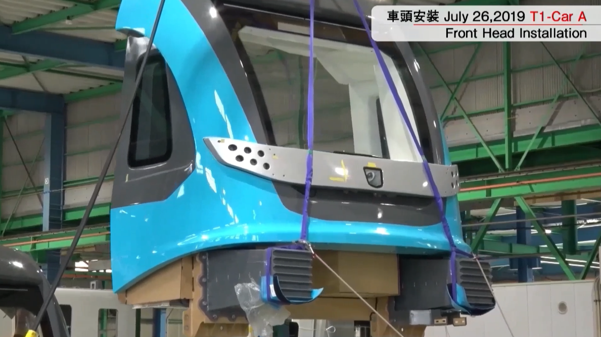 車頭組立(駕駛艙模組與車體結構組合與密封)
