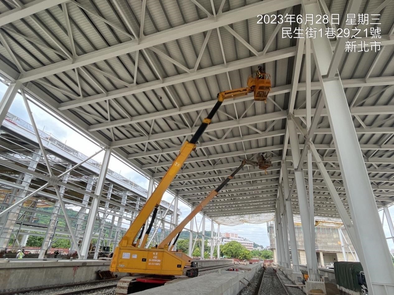 ▲圖二：高空作業車履帶式意圖