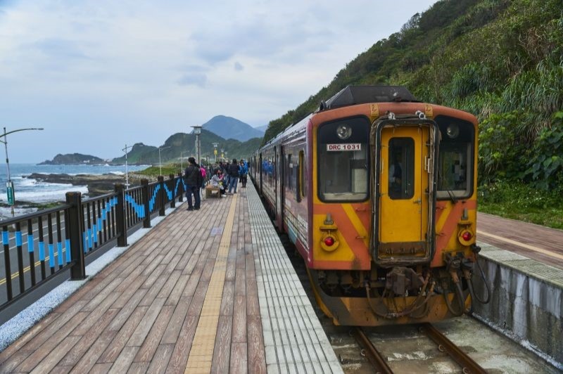 八斗子車站火車