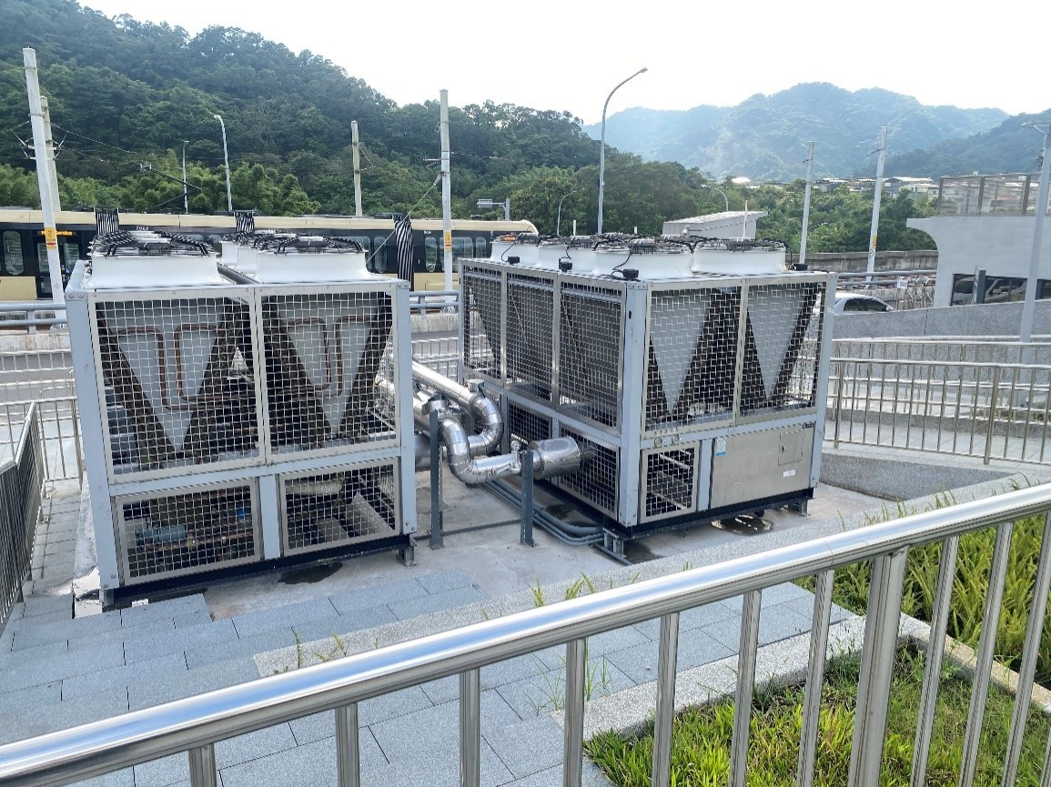 冰水主機