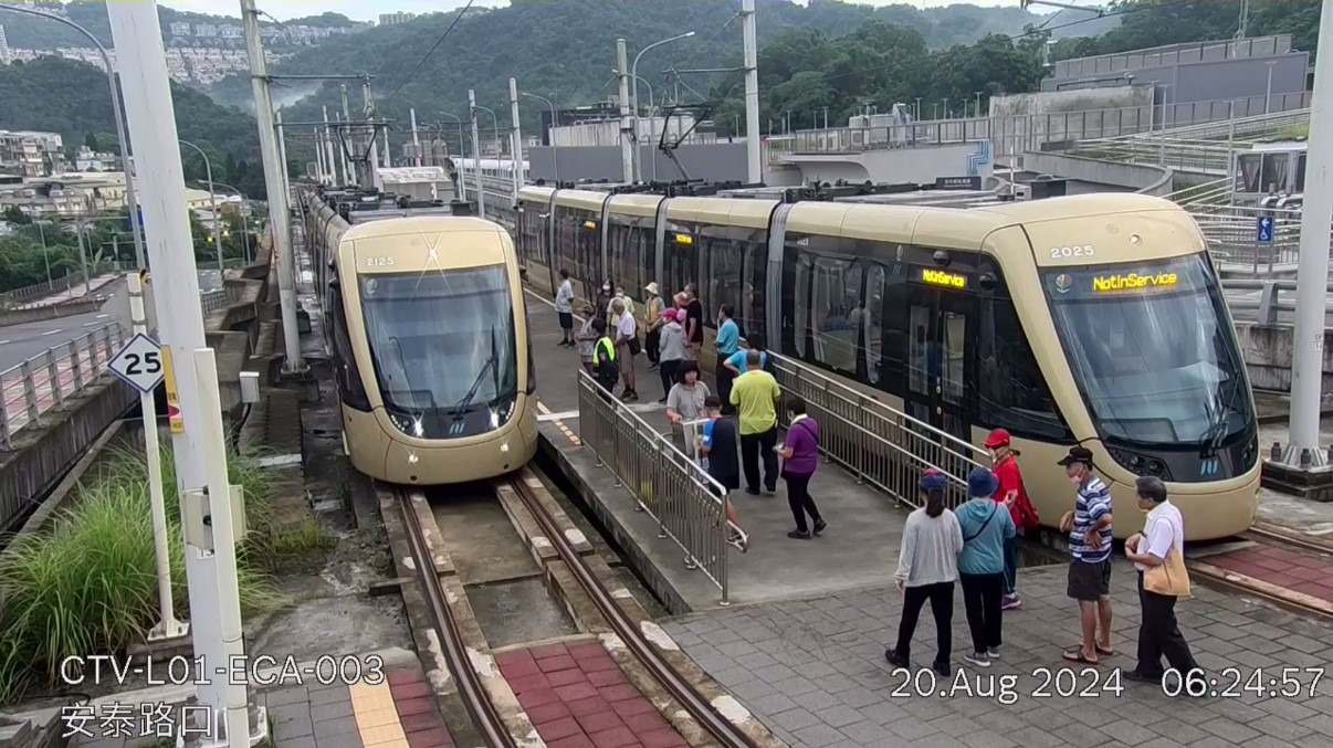安坑機廠登車平台試辦載客上車