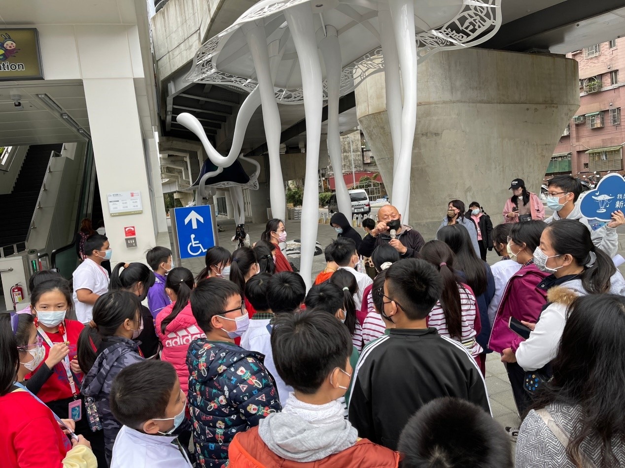 「舞動安坑-跟著藝術家去尋寶」公共藝術導覽活動照