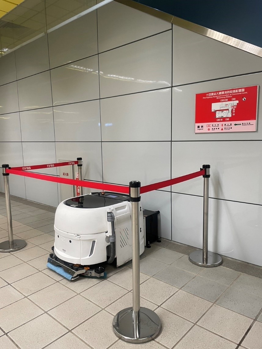 十四張掃地機器人