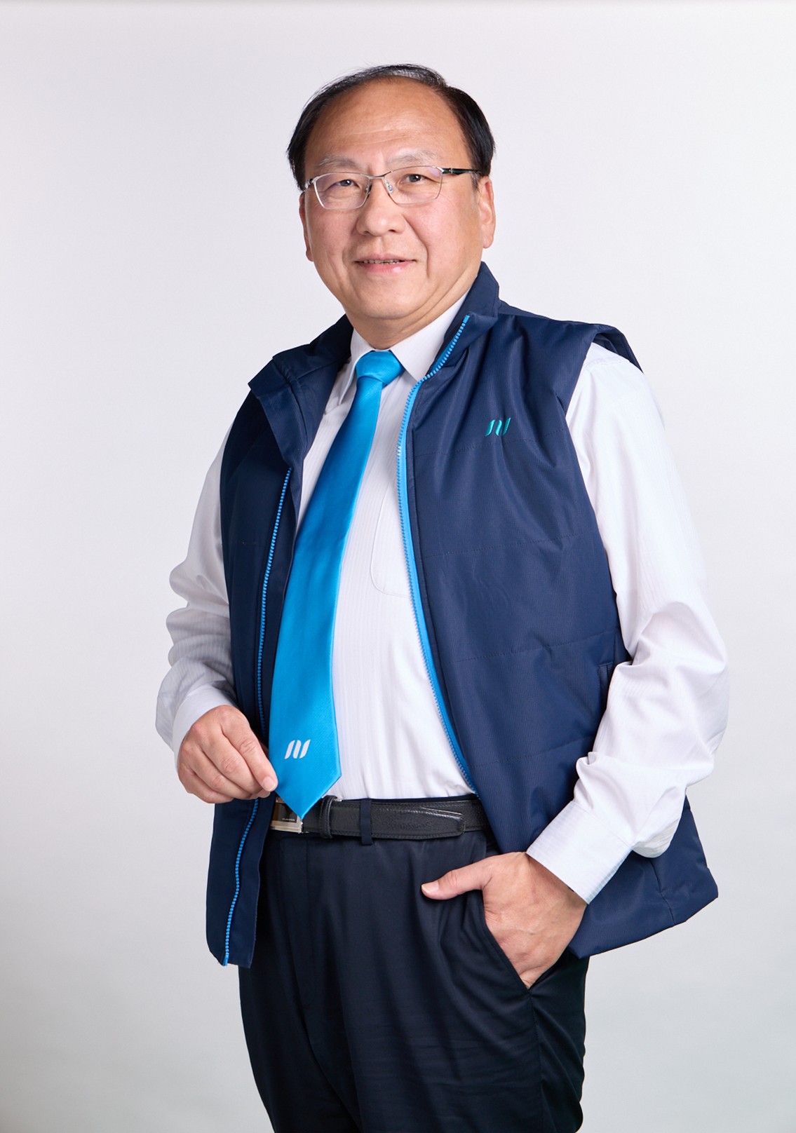 李政安照片