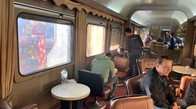 列車交誼廳