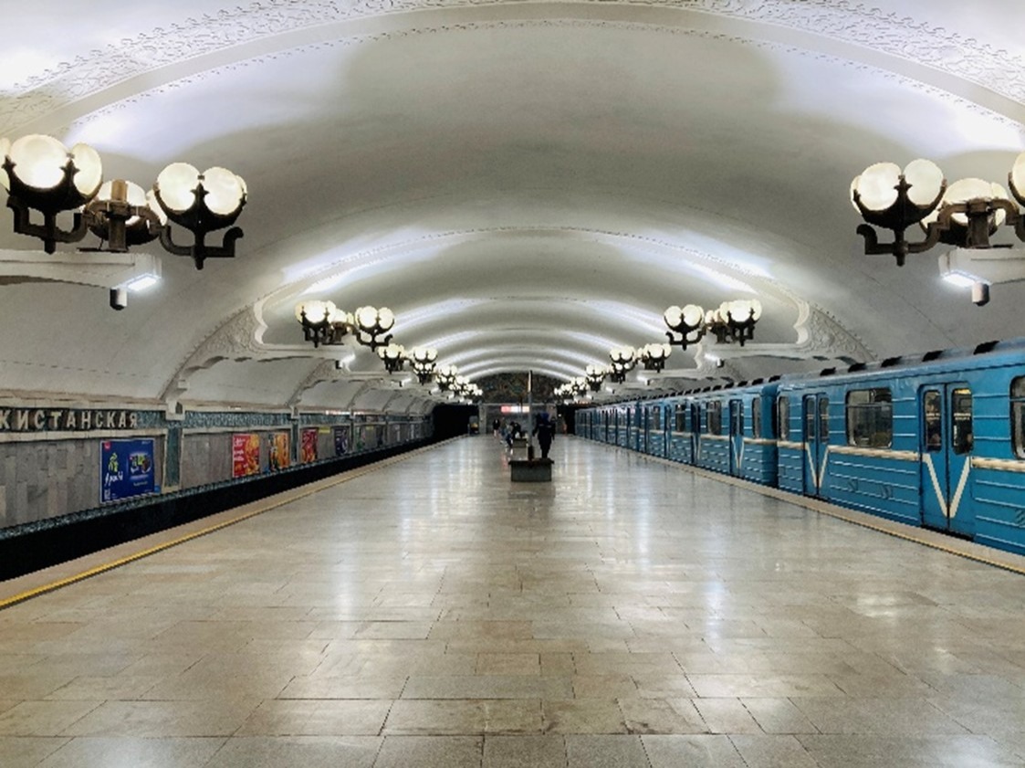 Uzbekistan車站燈飾以棉花為造型