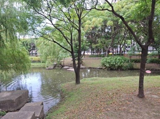 萬坪公園